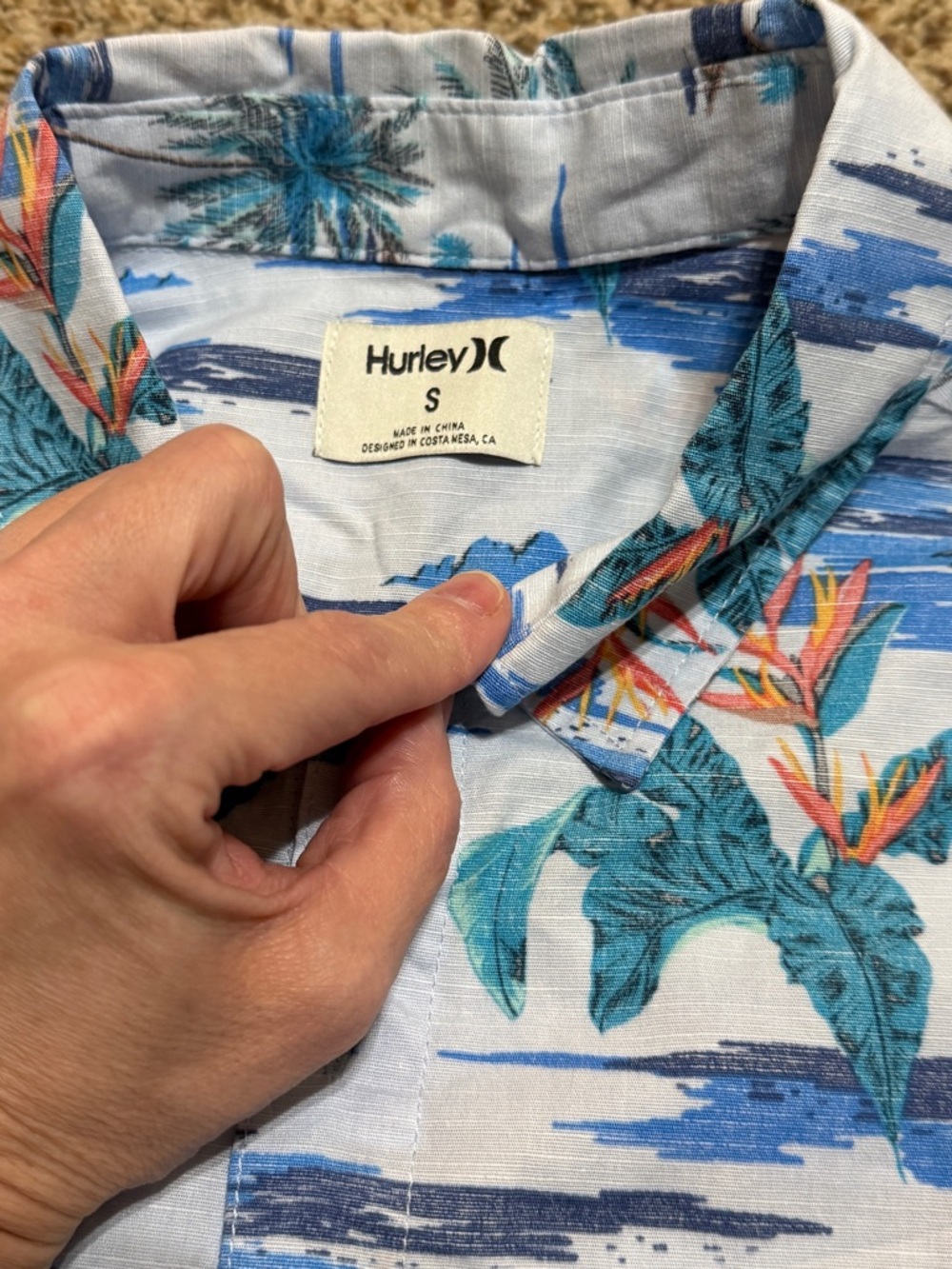 Hurley Mens Tropical Hawaiian Button Down Shirt Size S NWT - Picture 6 of 7